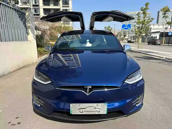 Tesla Model X 2016