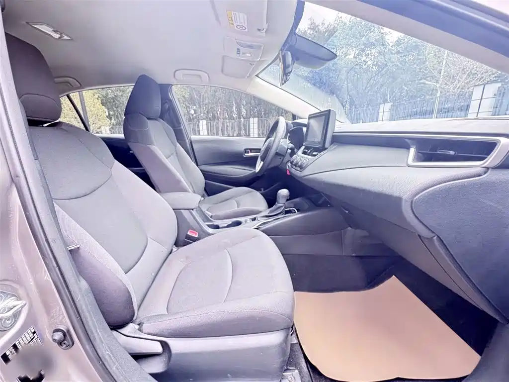 Toyota Corolla 2020 — фото 20
