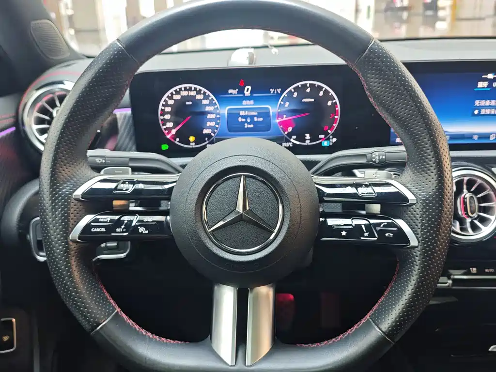Mercedes-Benz A-Class 2023 — фото 10