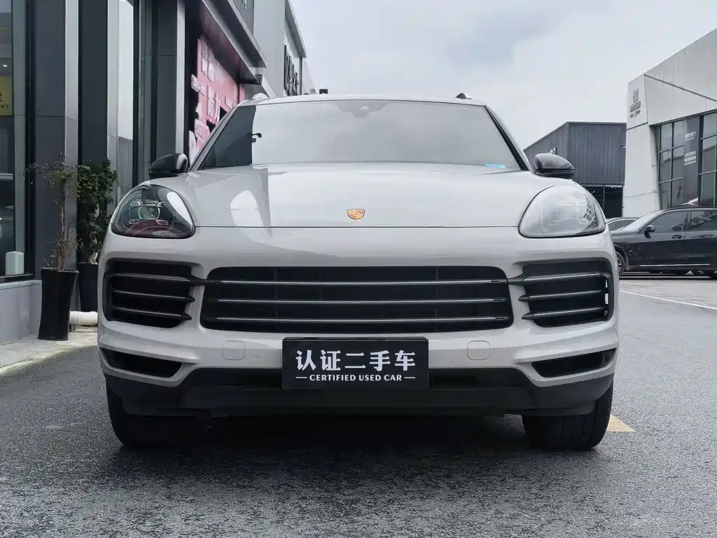 Porsche Cayenne 2019 — фото 3