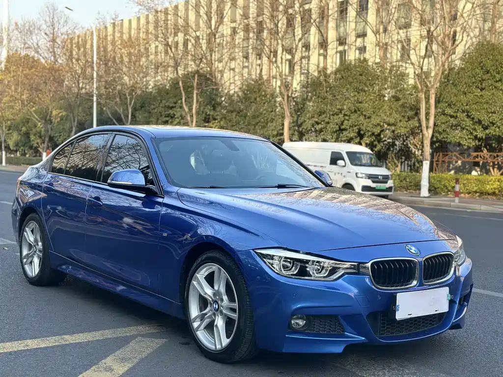BMW 3 Series 2018 — фото 3