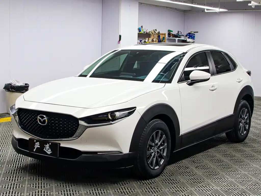 Mazda CX-30 2022 — фото 1