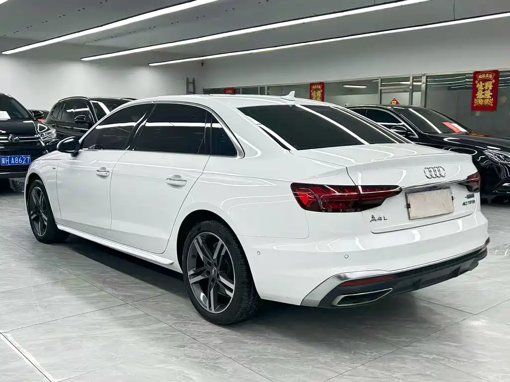 Audi A4L 2020 — фото 4
