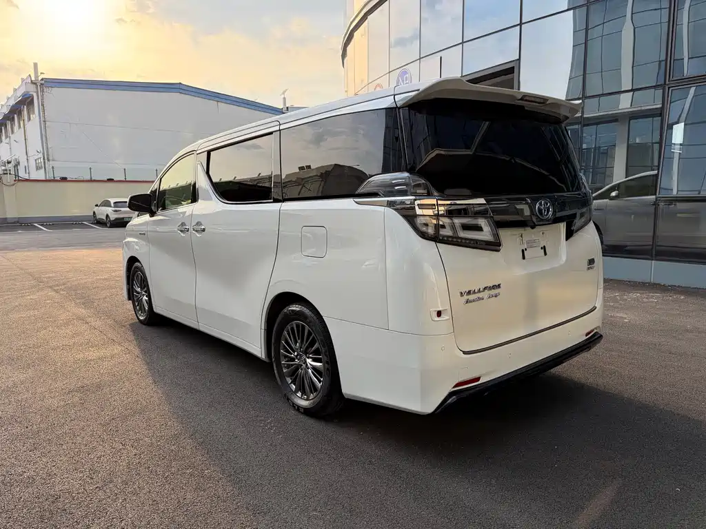 Toyota Vellfire 2019 — фото 3