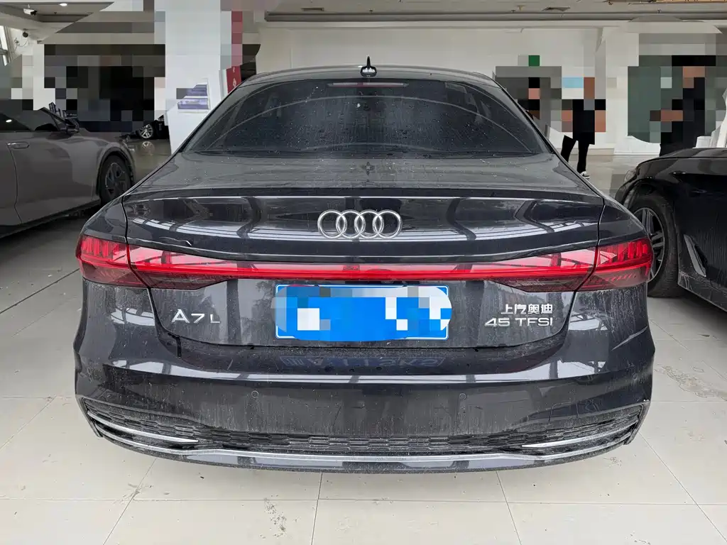 Audi A7L 2023 — фото 14