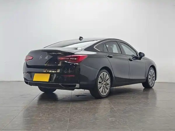 Hongqi H5 2023