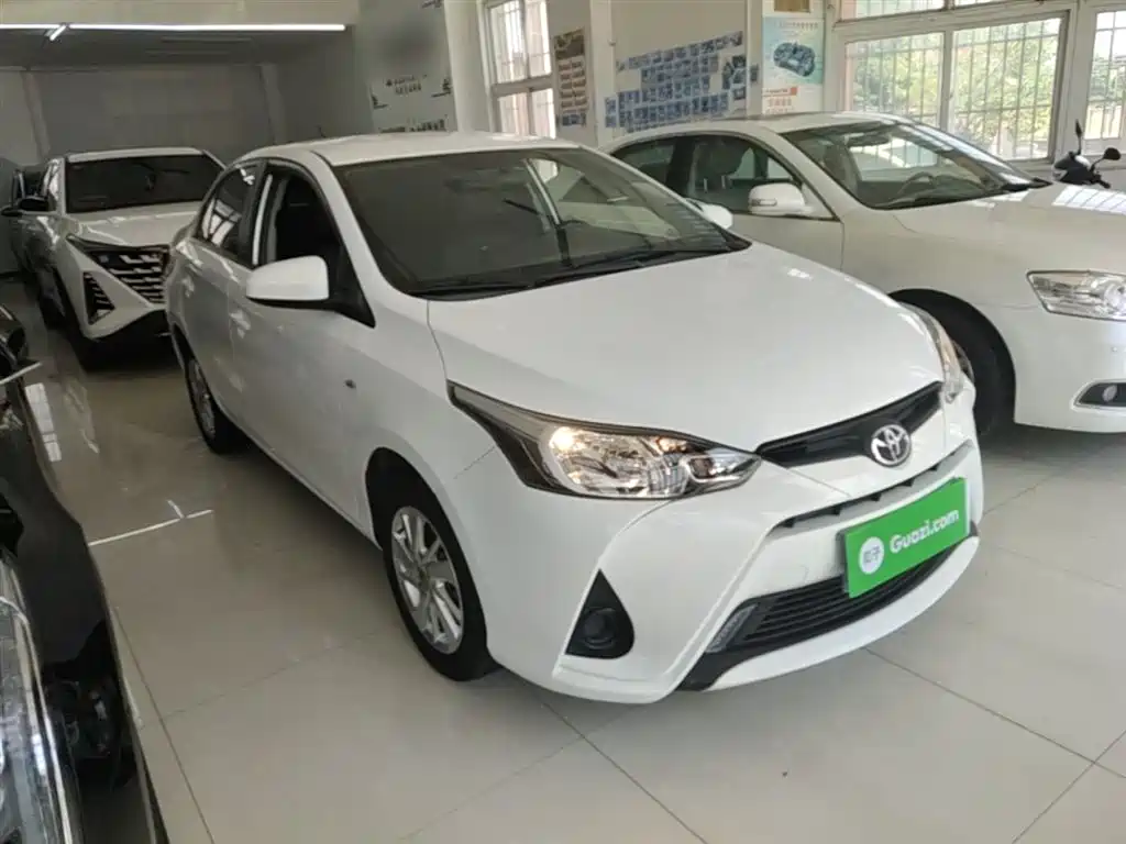 Toyota Yaris L 2019 — фото 4