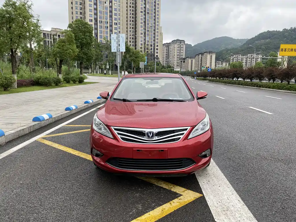 Changan Eado 2014 — фото 2