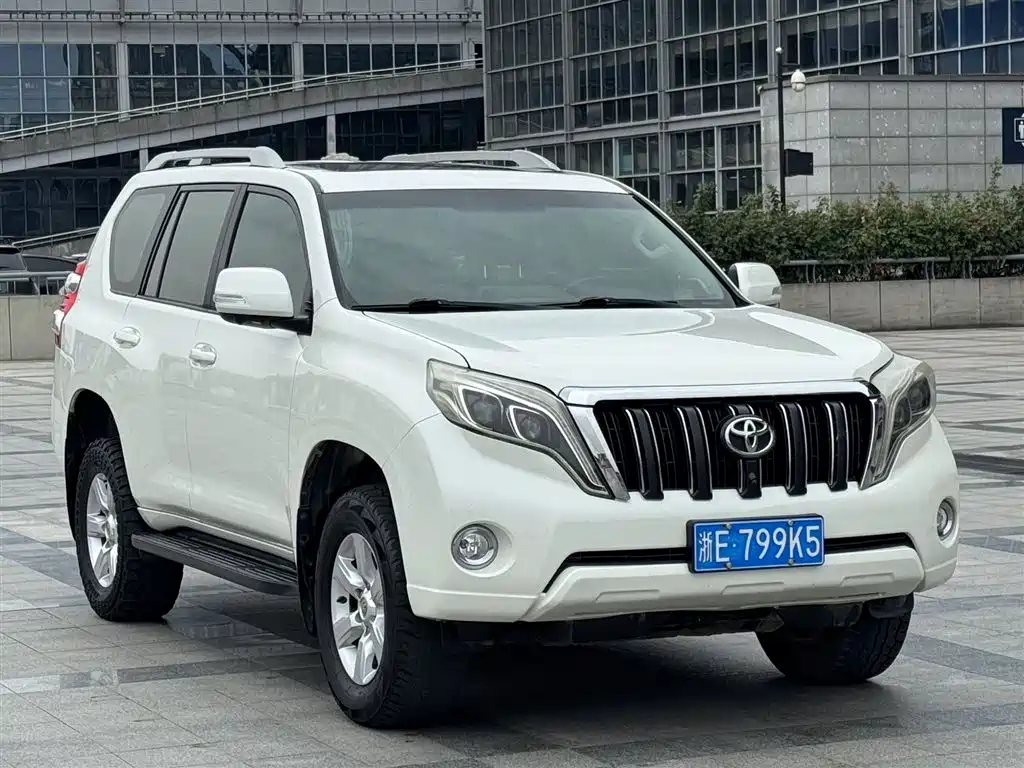 Toyota Prado 2016 — фото 3