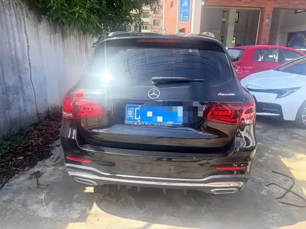 Mercedes-Benz GLC 2023