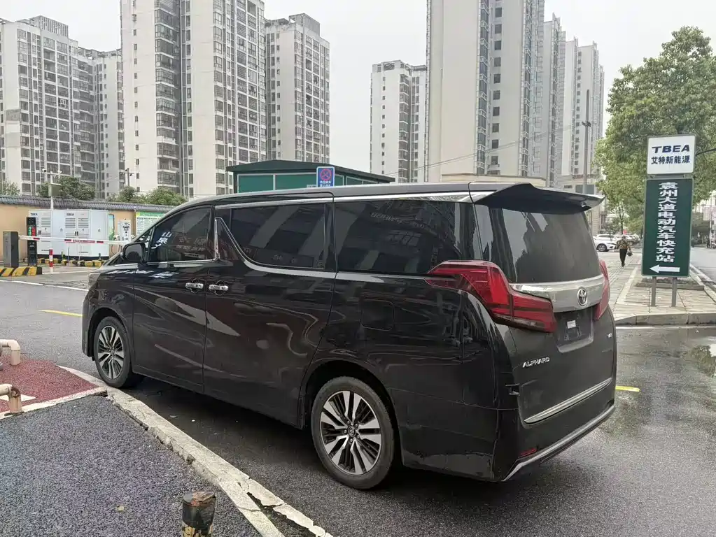 Toyota Alphard 2018 — фото 5
