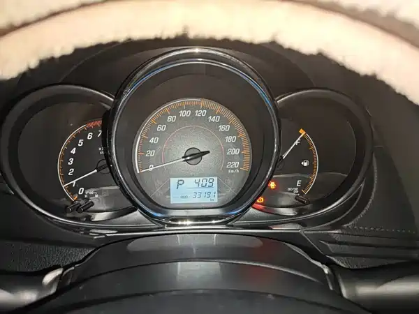 Toyota Yaris L 2020