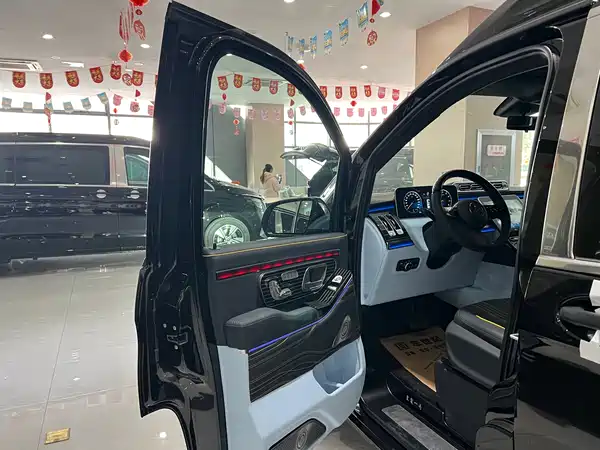 Mercedes-Benz Vito 2024
