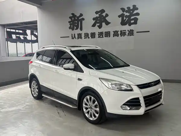 Ford Kuga 2015