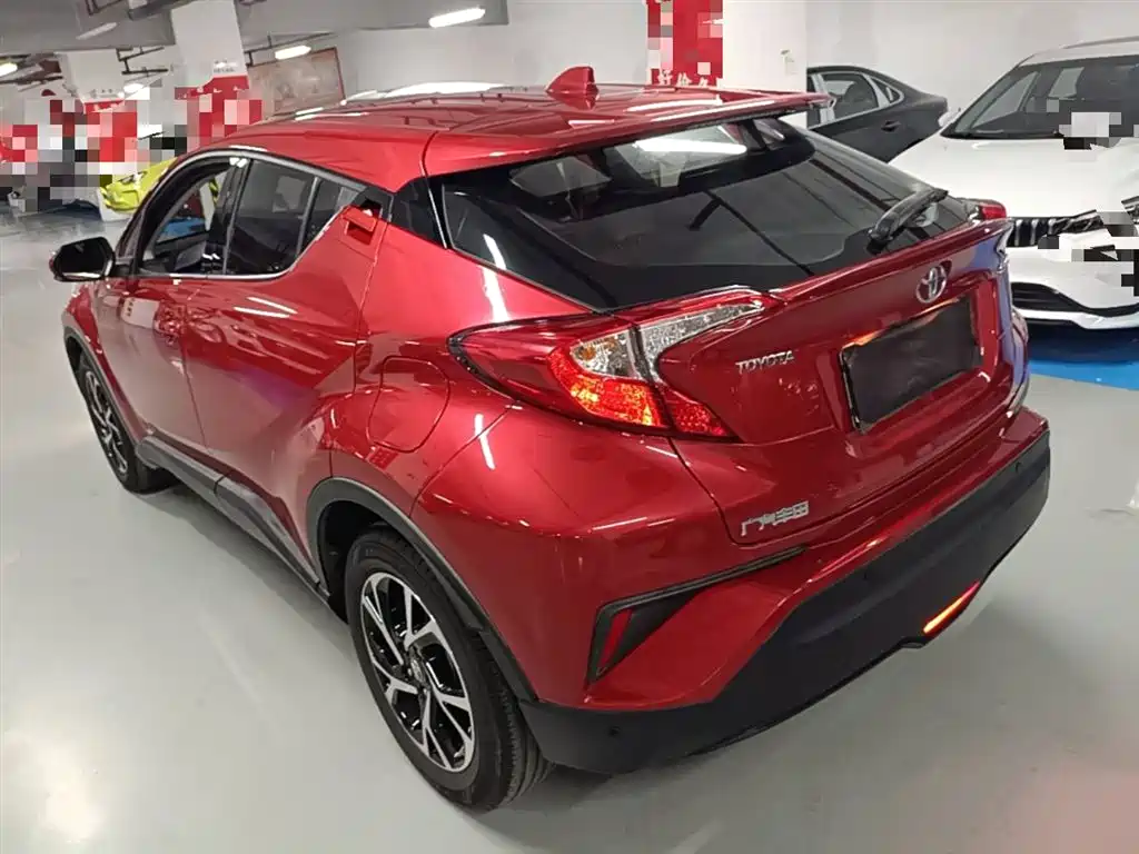 Toyota C-HR 2020 — фото 5