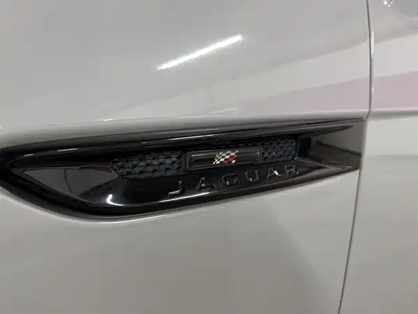 Jaguar XFL 2020