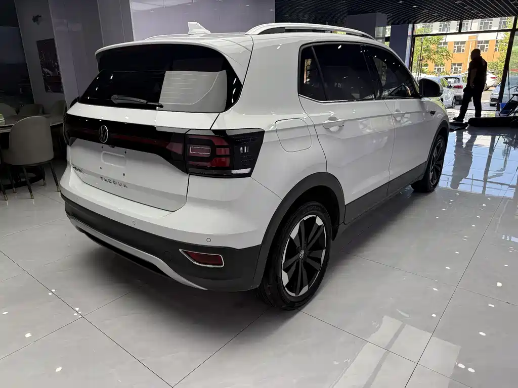 Volkswagen Tacqua 2022
