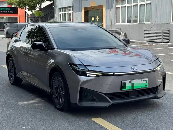 Toyota bZ3 2025
