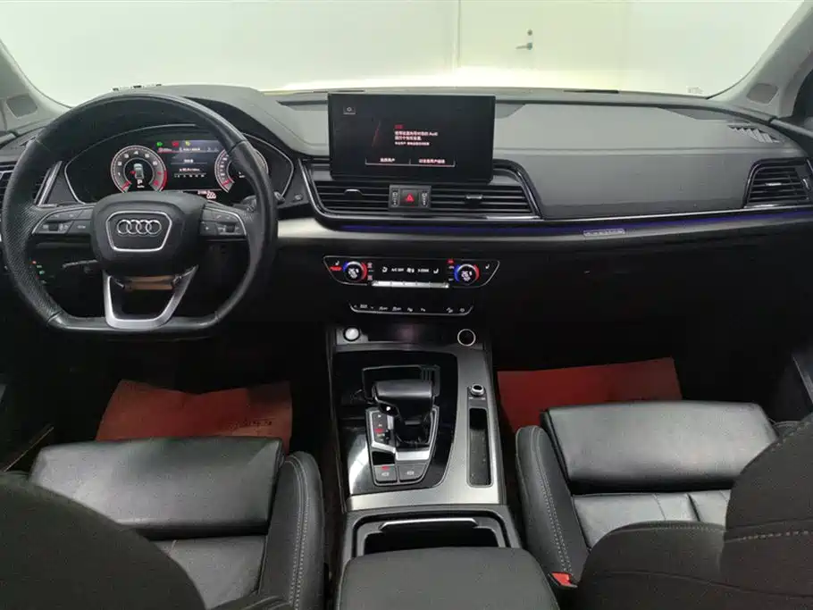 Audi Q5L 2022 — фото 12