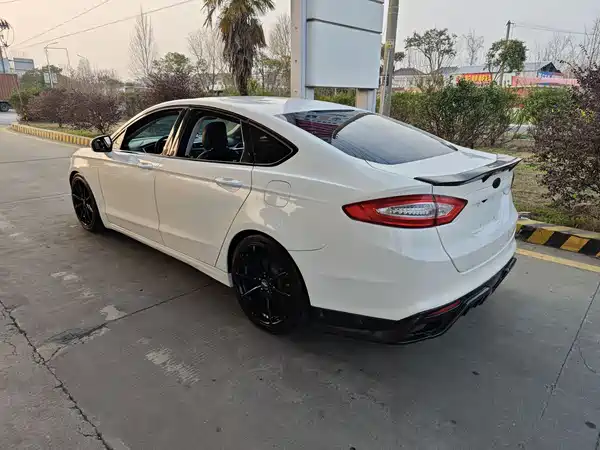 Ford Mondeo 2013