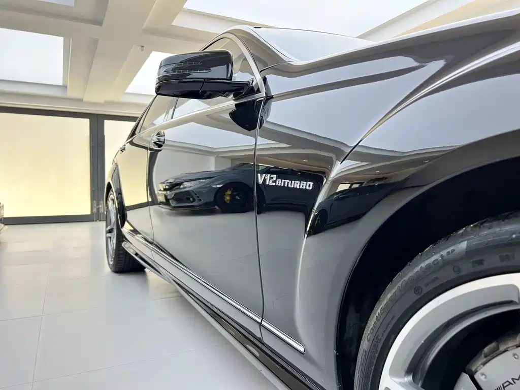 Mercedes-Benz S-Class AMG 2011 — фото 19