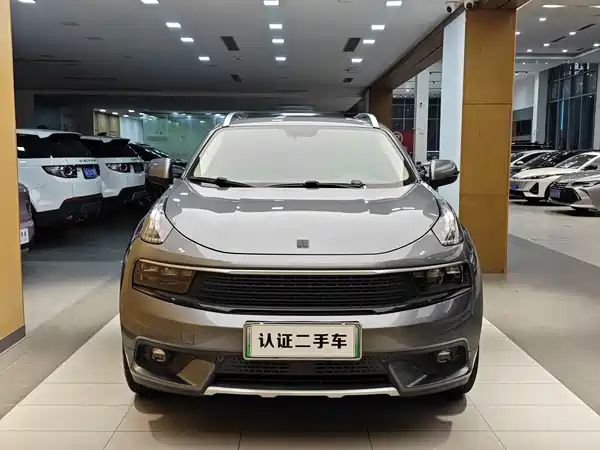 Lynk & Co 01 EM-P 2018