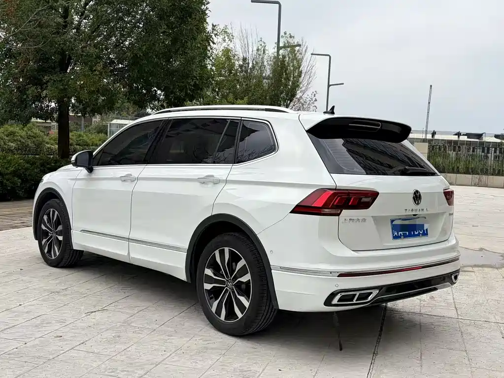 Volkswagen Tiguan L 2024 — фото 10