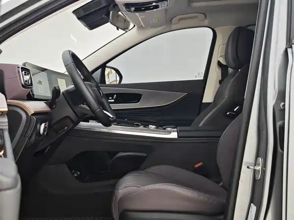 Chery Tiggo 9 C-DM 2024