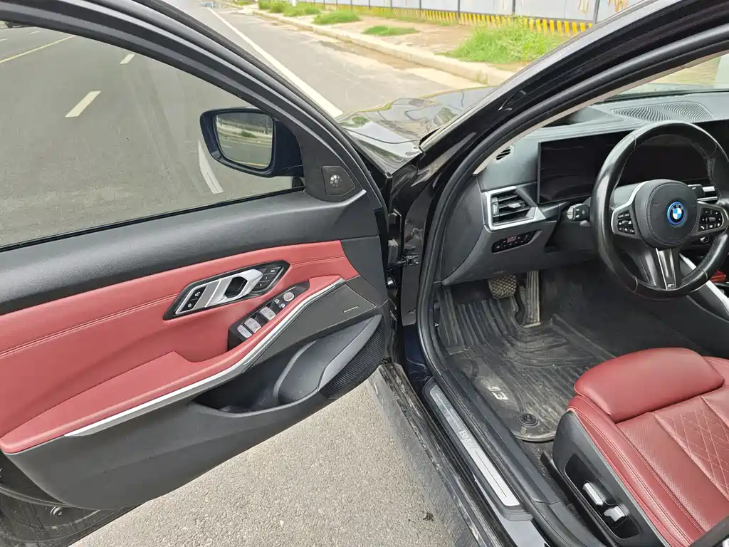 BMW i3 2023