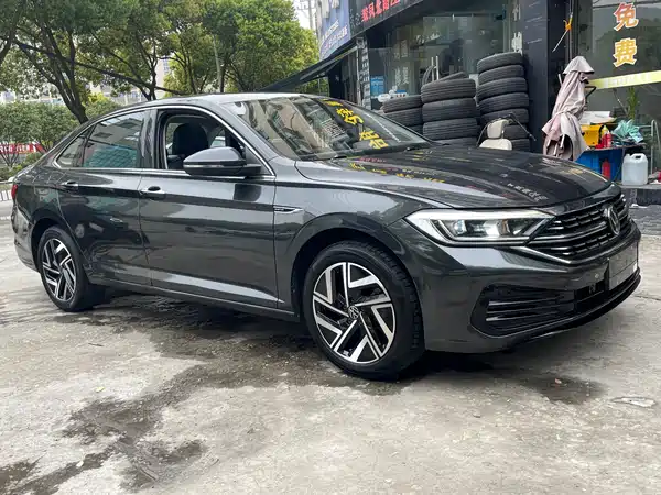 Volkswagen Sagitar 2023
