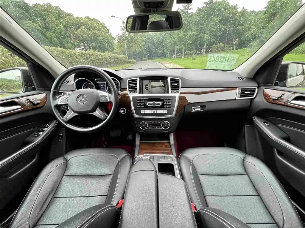 Mercedes-Benz M-Class 2014 — фото 16