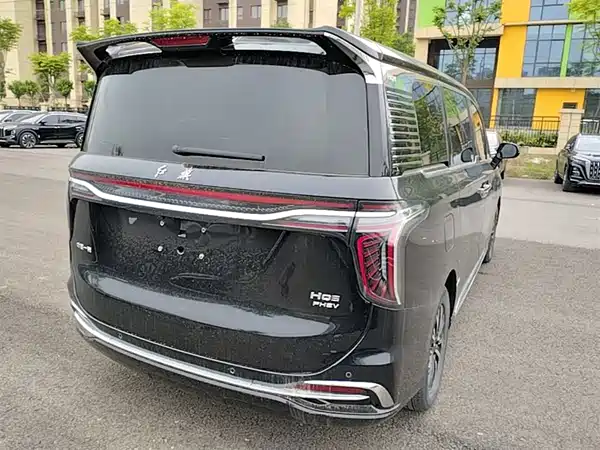 Hongqi HQ9 PHEV 2024