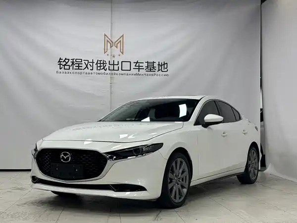 Mazda 3 Axela 2022