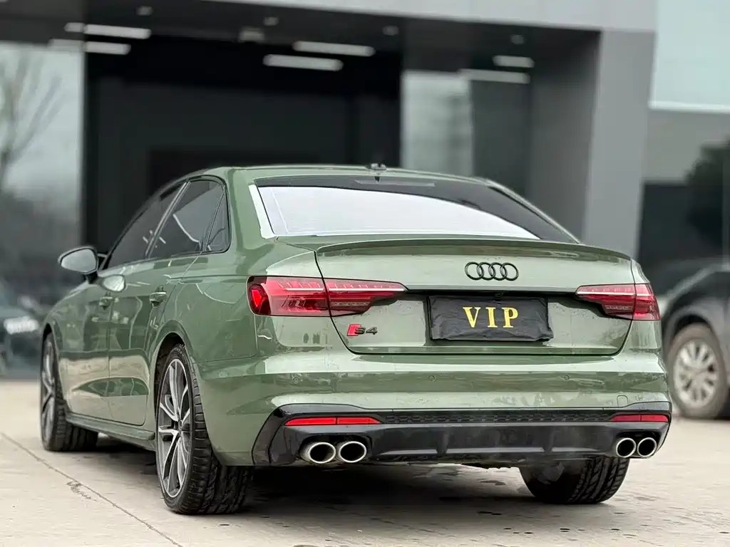Audi S4 2025 — фото 5