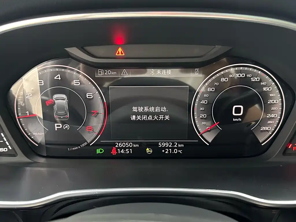 Audi Q3 2022 — фото 13