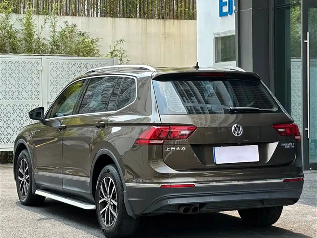 Volkswagen Tiguan L 2018 — фото 4