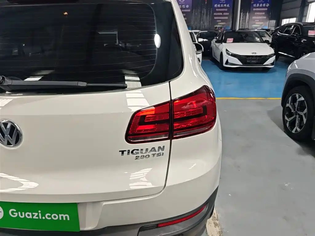 Volkswagen Tiguan 2018 — фото 8