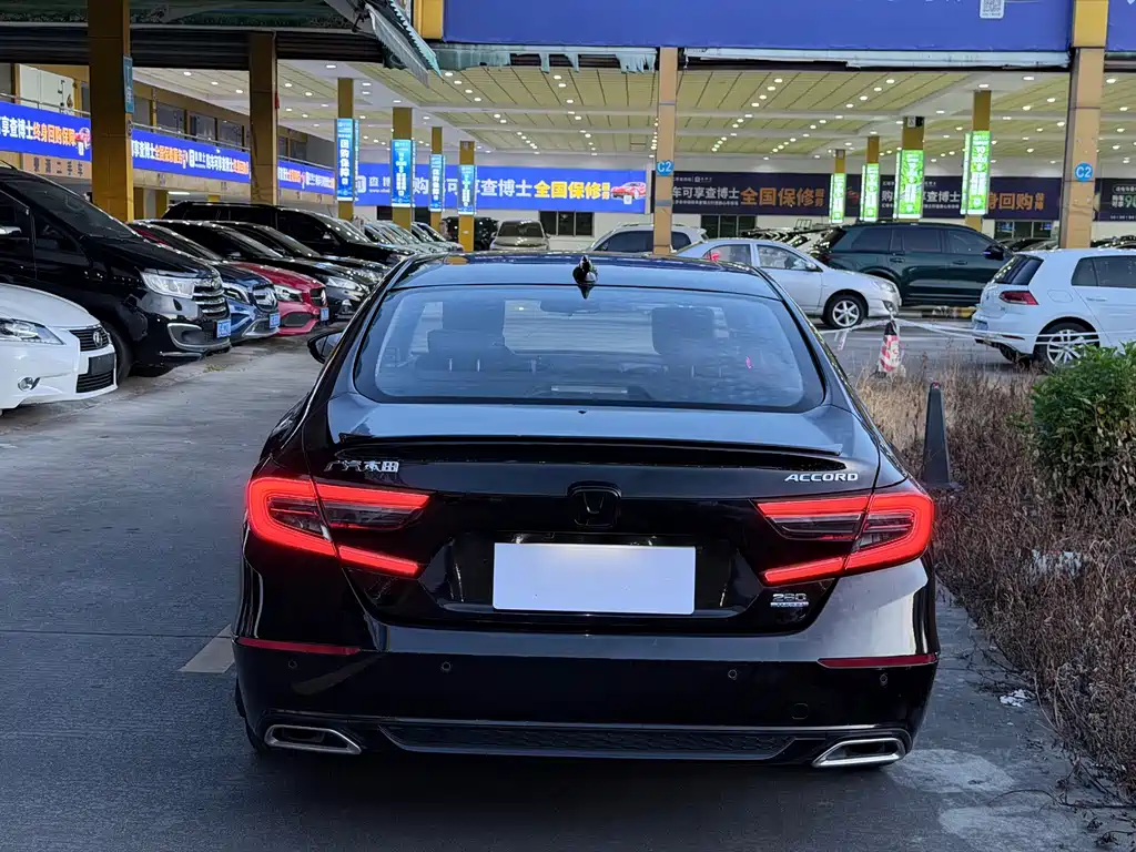 Honda Accord 2021 — фото 13