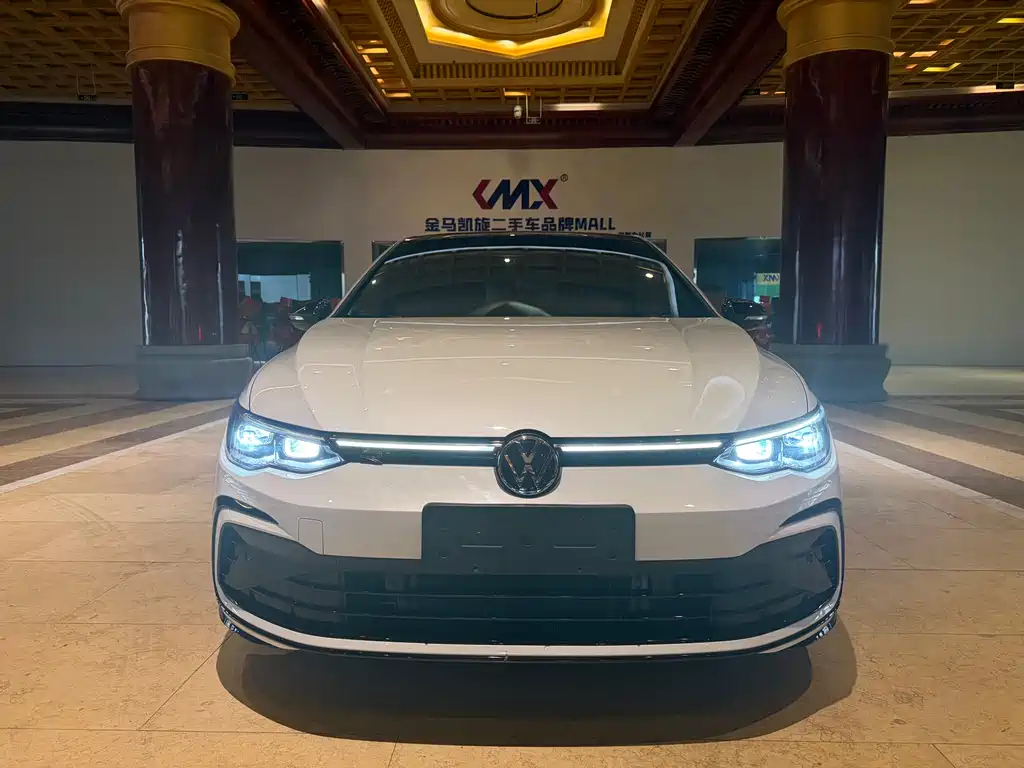 Volkswagen Golf 2023