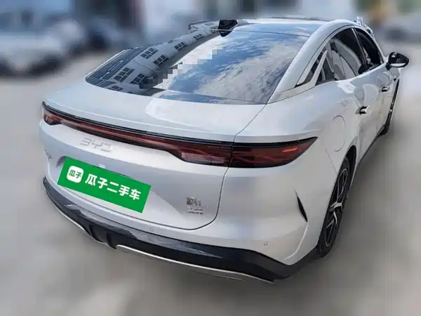 BYD Han L 2025