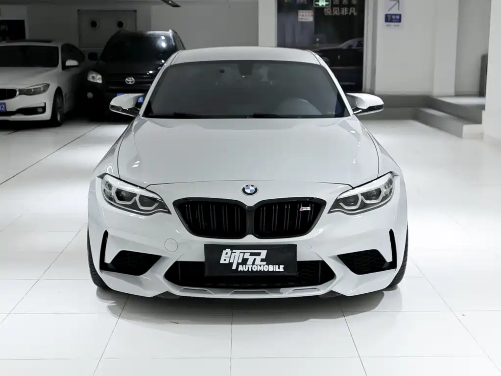 BMW M2 2019 — фото 2