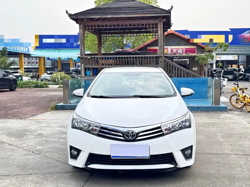 Toyota Corolla 2017 — фото 2