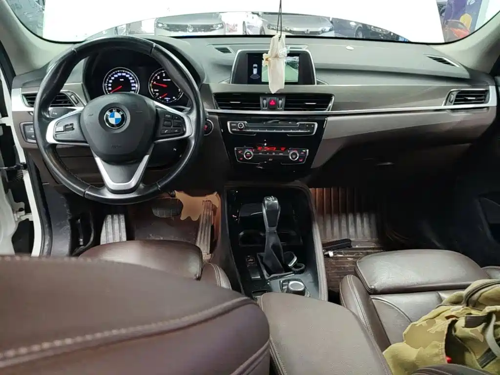 BMW X1 2019 — фото 10