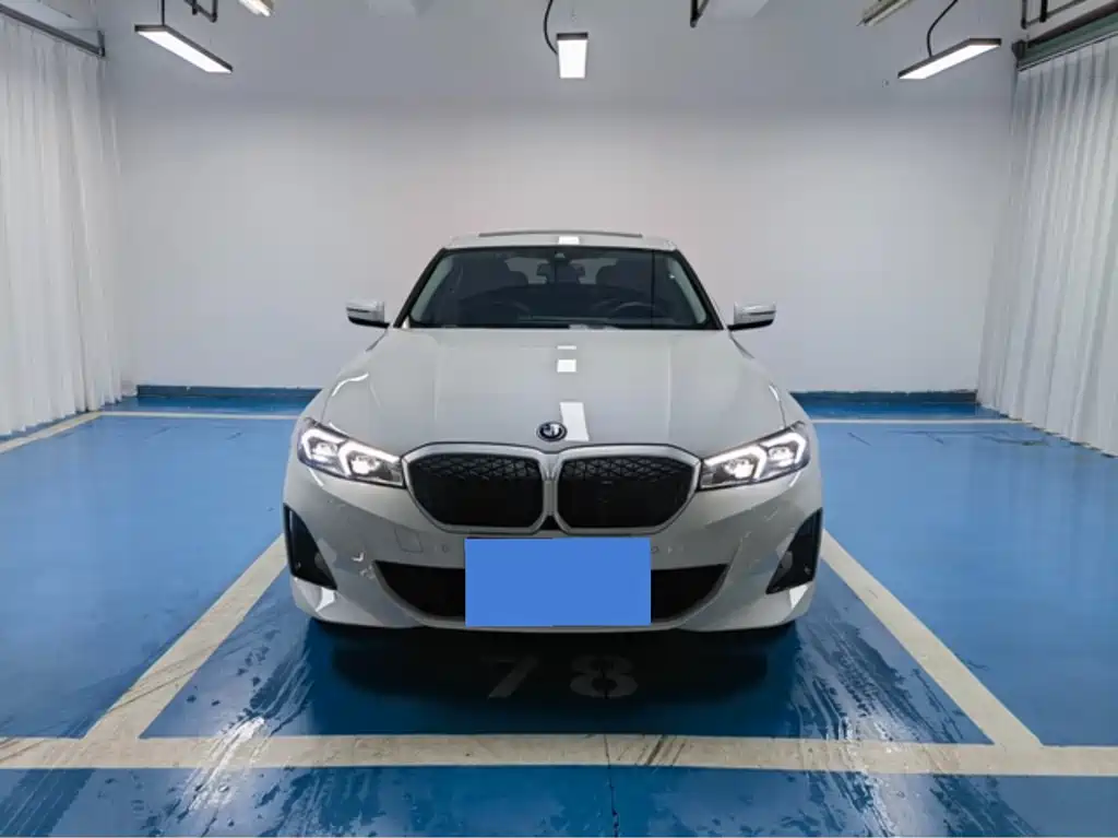 BMW i3 2025