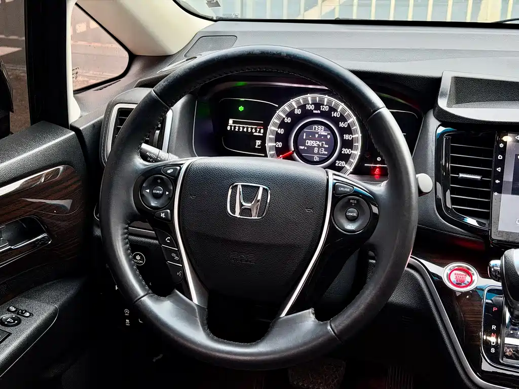 Honda Odyssey 2019 — фото 10