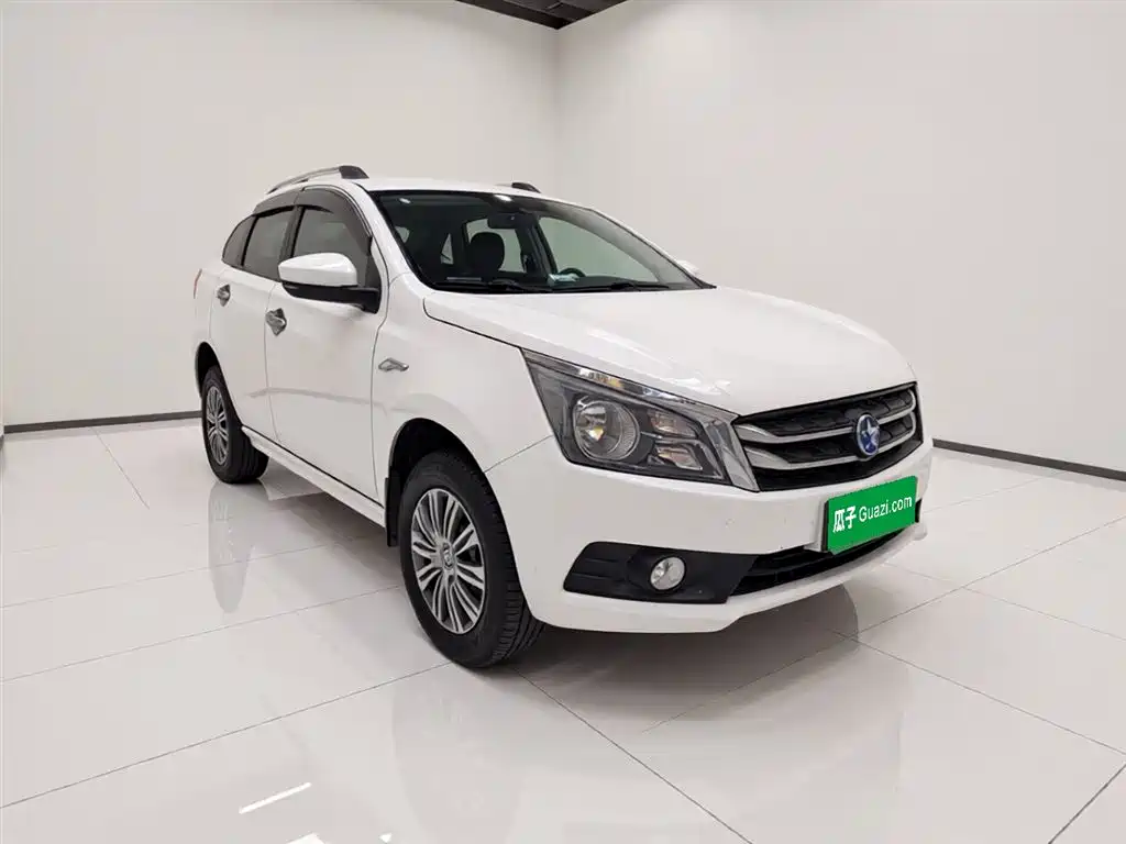 Venucia T70 2017