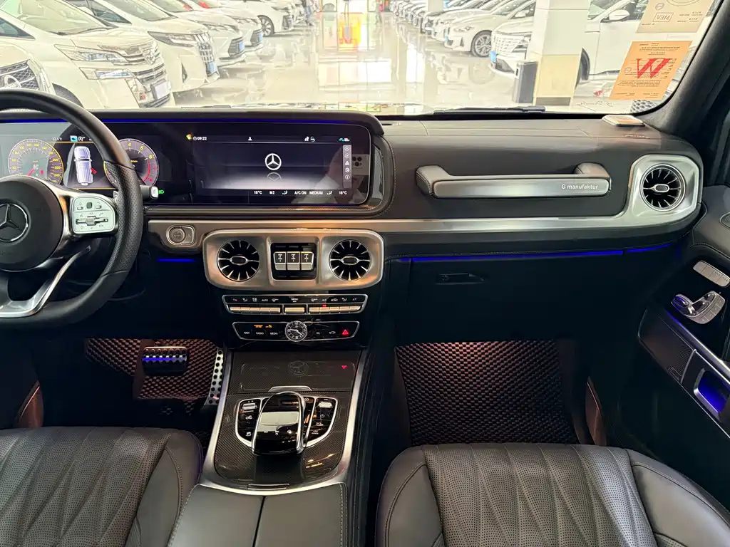 Mercedes-Benz G-Class 2023 — фото 15