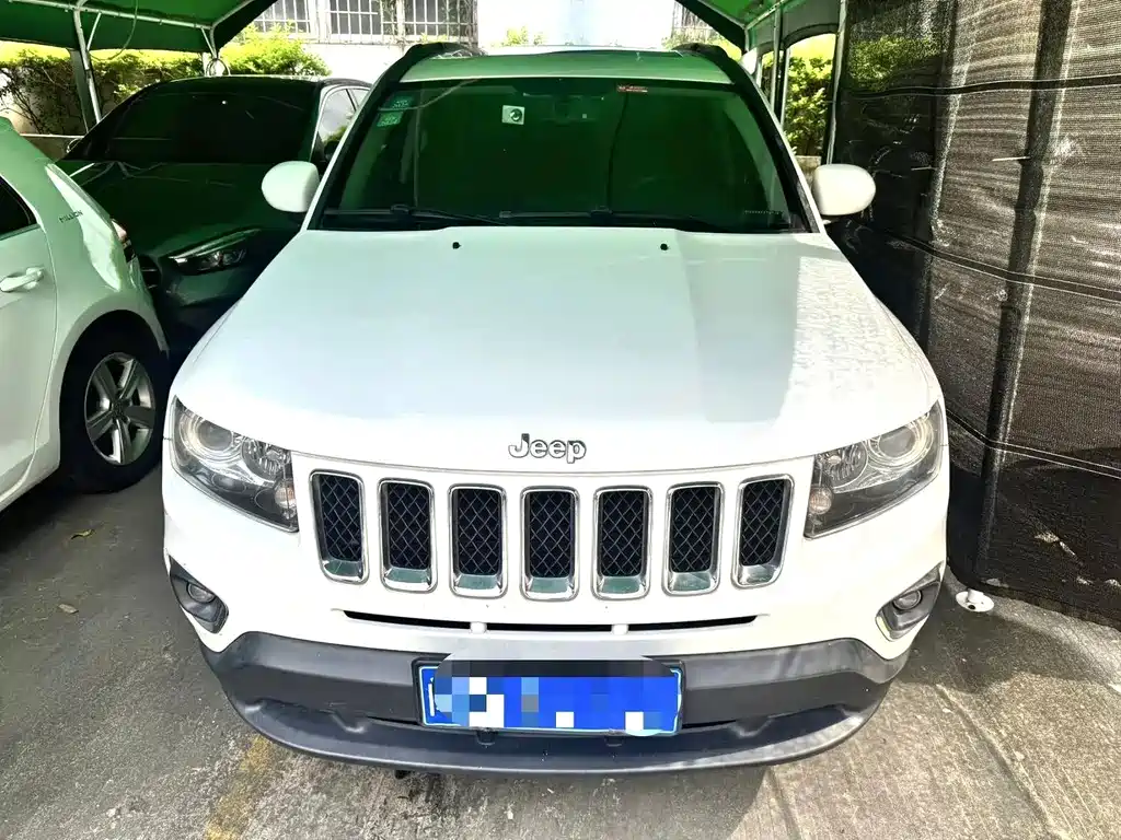 Jeep Compass 2014 — фото 2