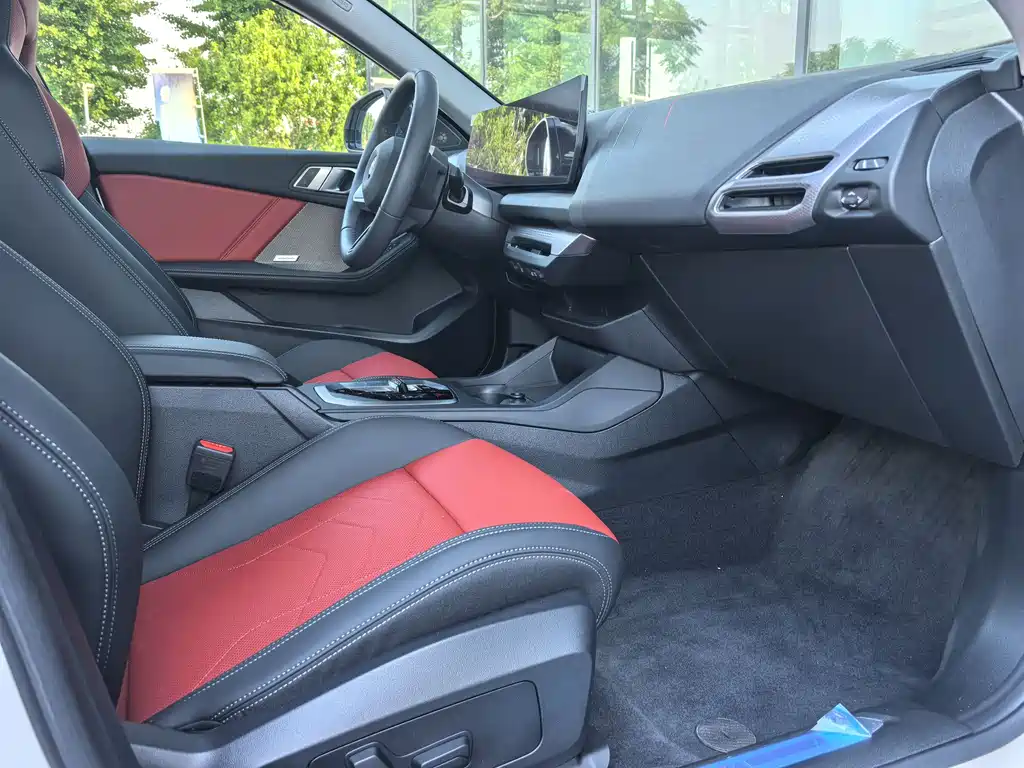 BMW 2 Series 2025 — фото 12