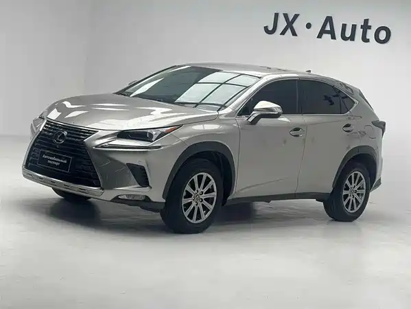 Lexus NX 2020